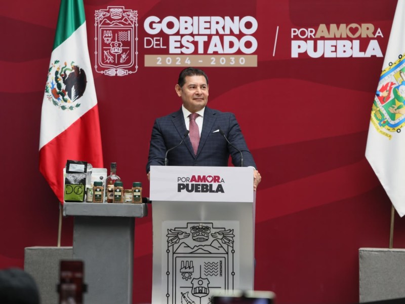 Alejandro Armenta informa que ya pagó las infracciones de su vehículo&nbsp;particular